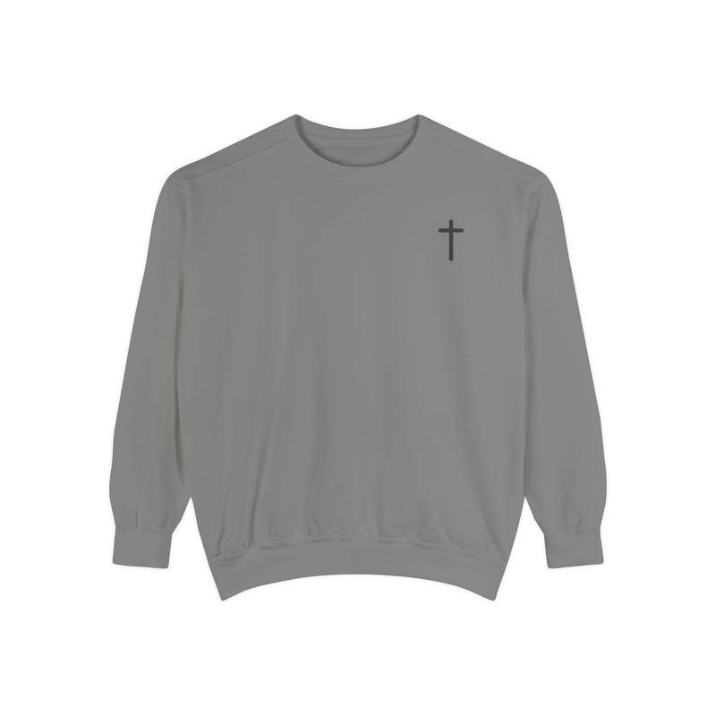 Faith-Inspired Unisex Sweatshirt - Jesus is King, Cozy Christian Apparel, Perfect for Casual Wear, Gift for Believers
