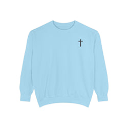 Faith-Inspired Unisex Sweatshirt - Jesus is King, Cozy Christian Apparel, Perfect for Casual Wear, Gift for Believers
